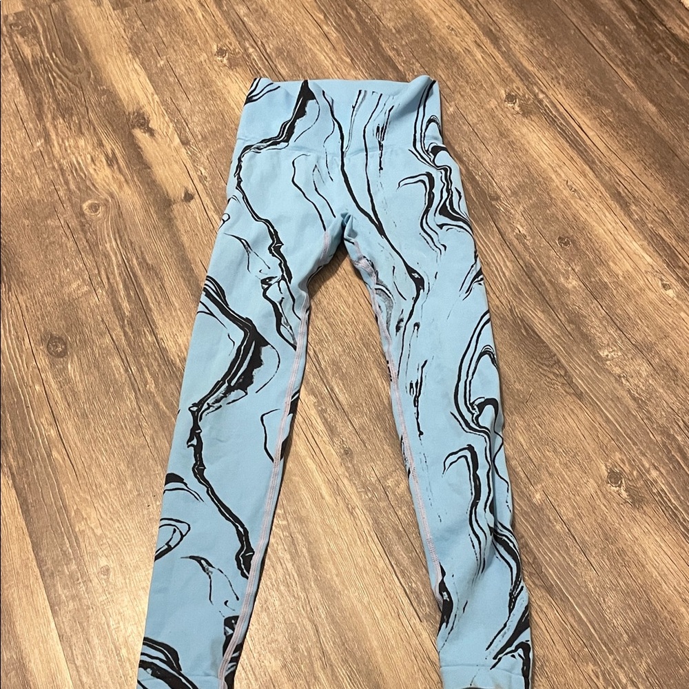 Women's Blue Marble Print Leggings